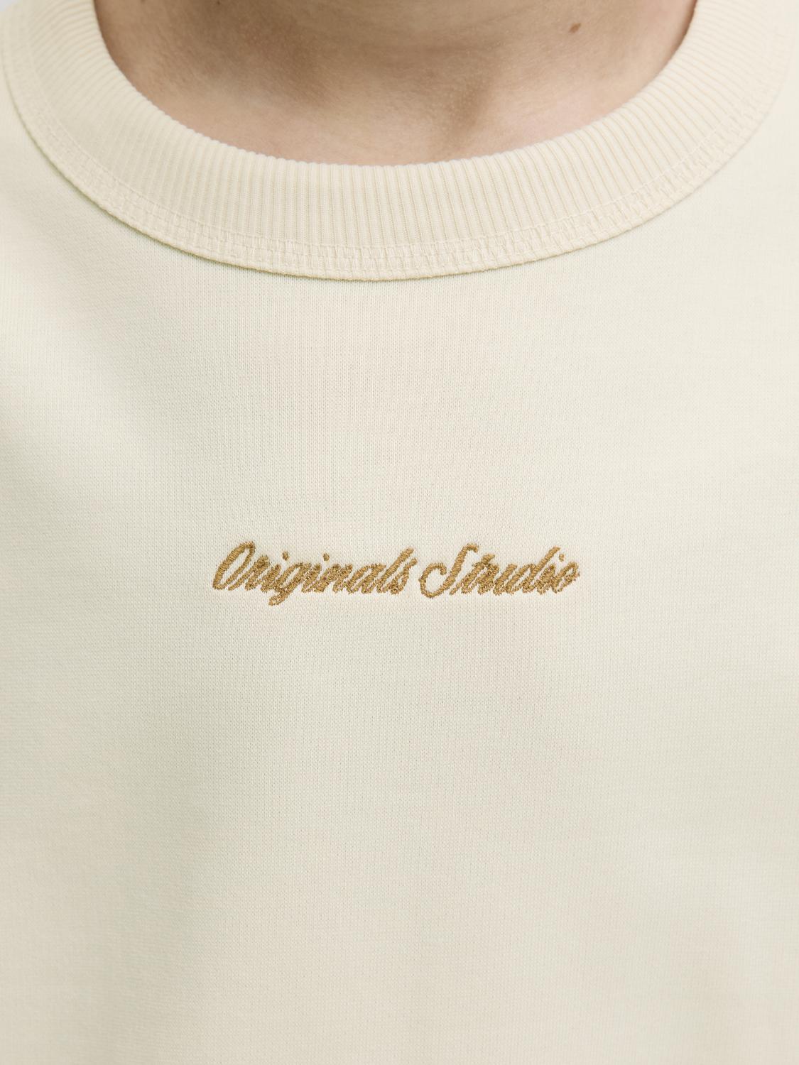 model_shot-detail